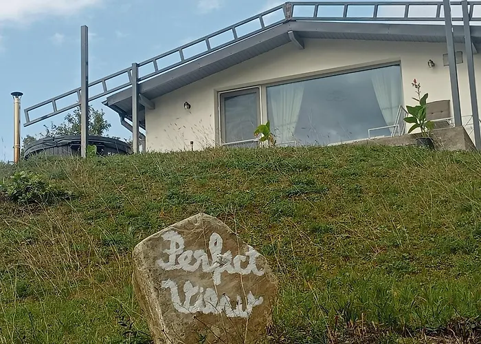 Perfect View Cottage With Pool