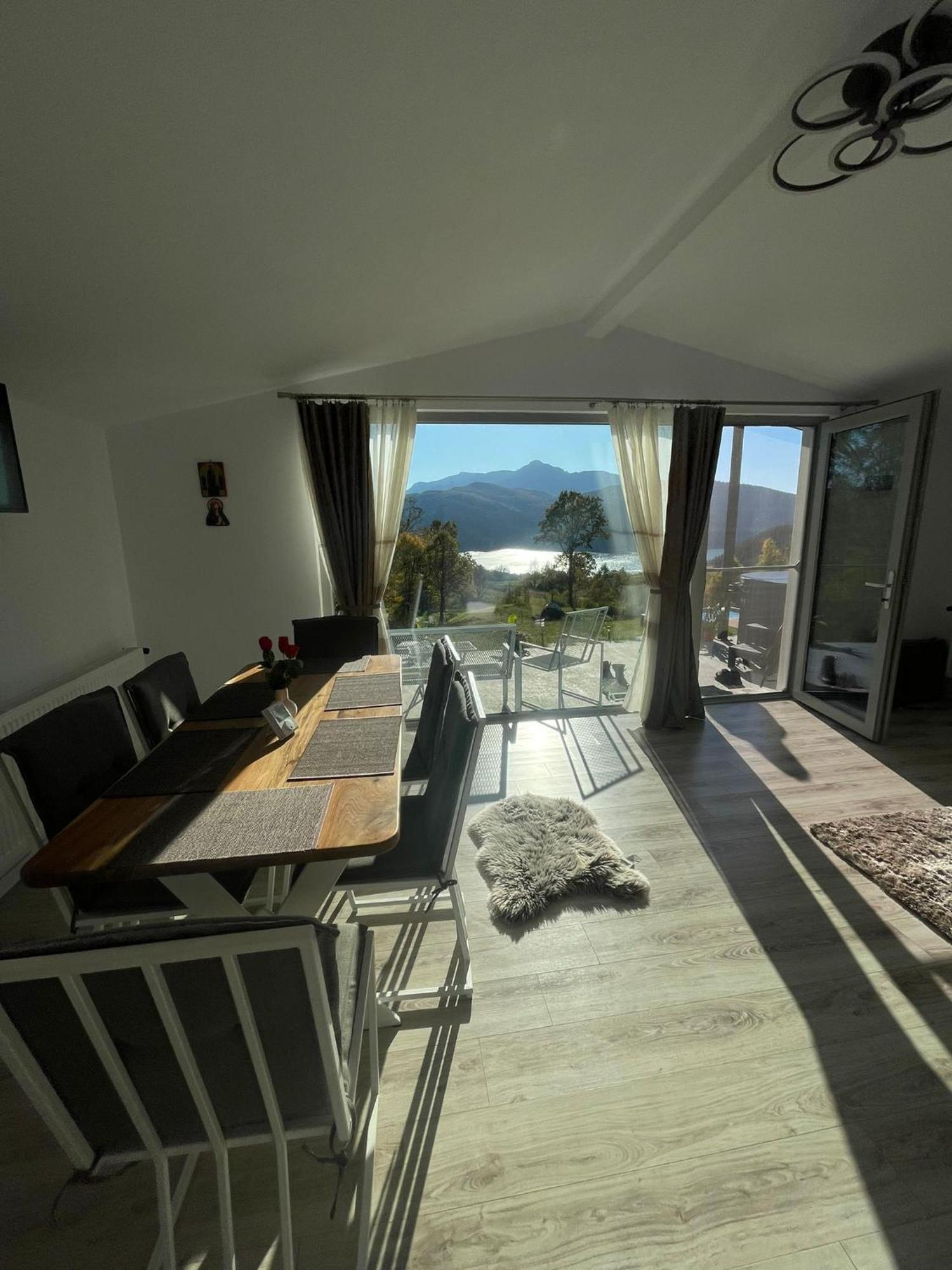 Holiday home Perfect View With Pool